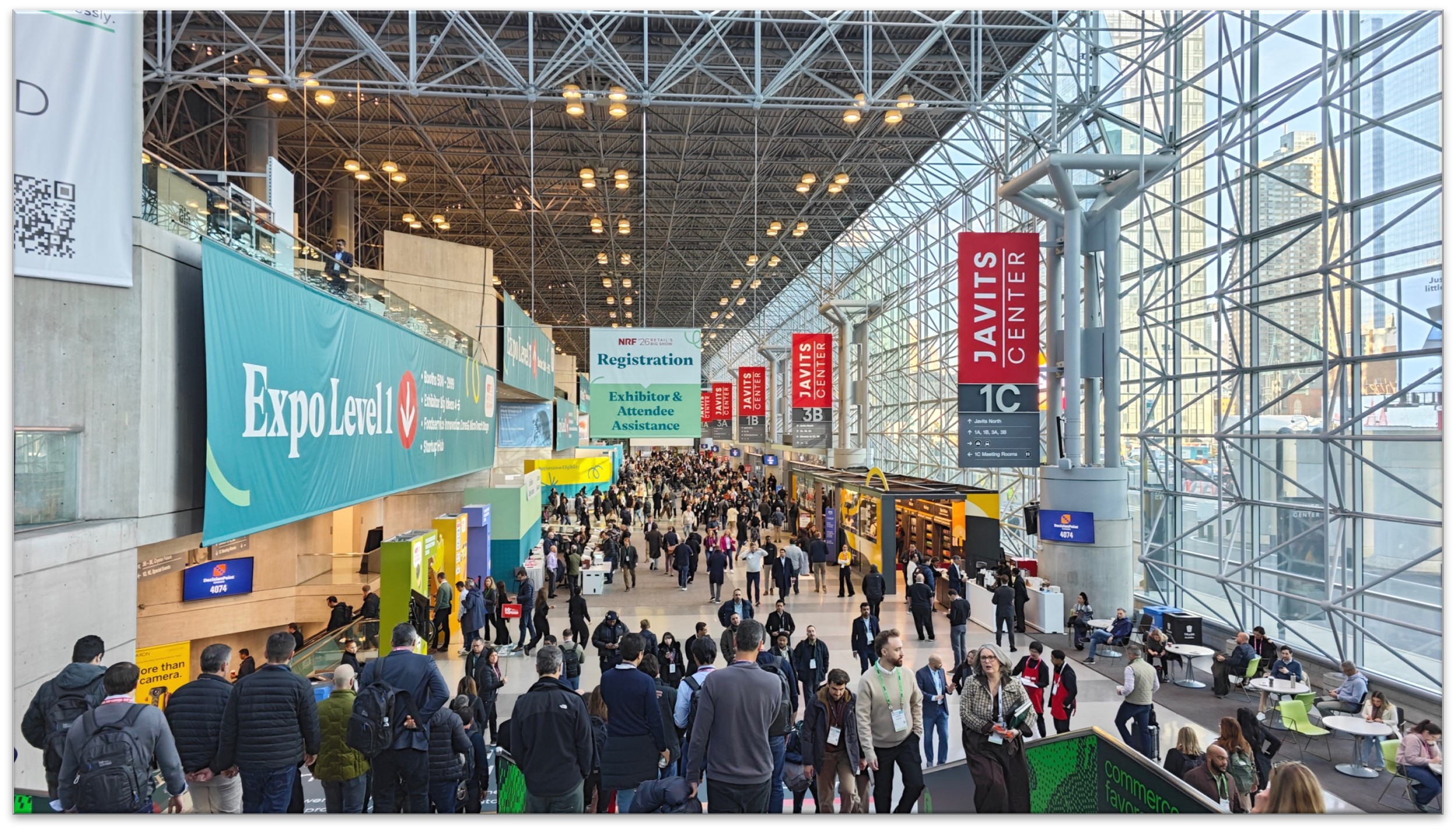 NRF2026 电子纸行业观察｜大尺寸全彩色电子纸推动ESL场景升级