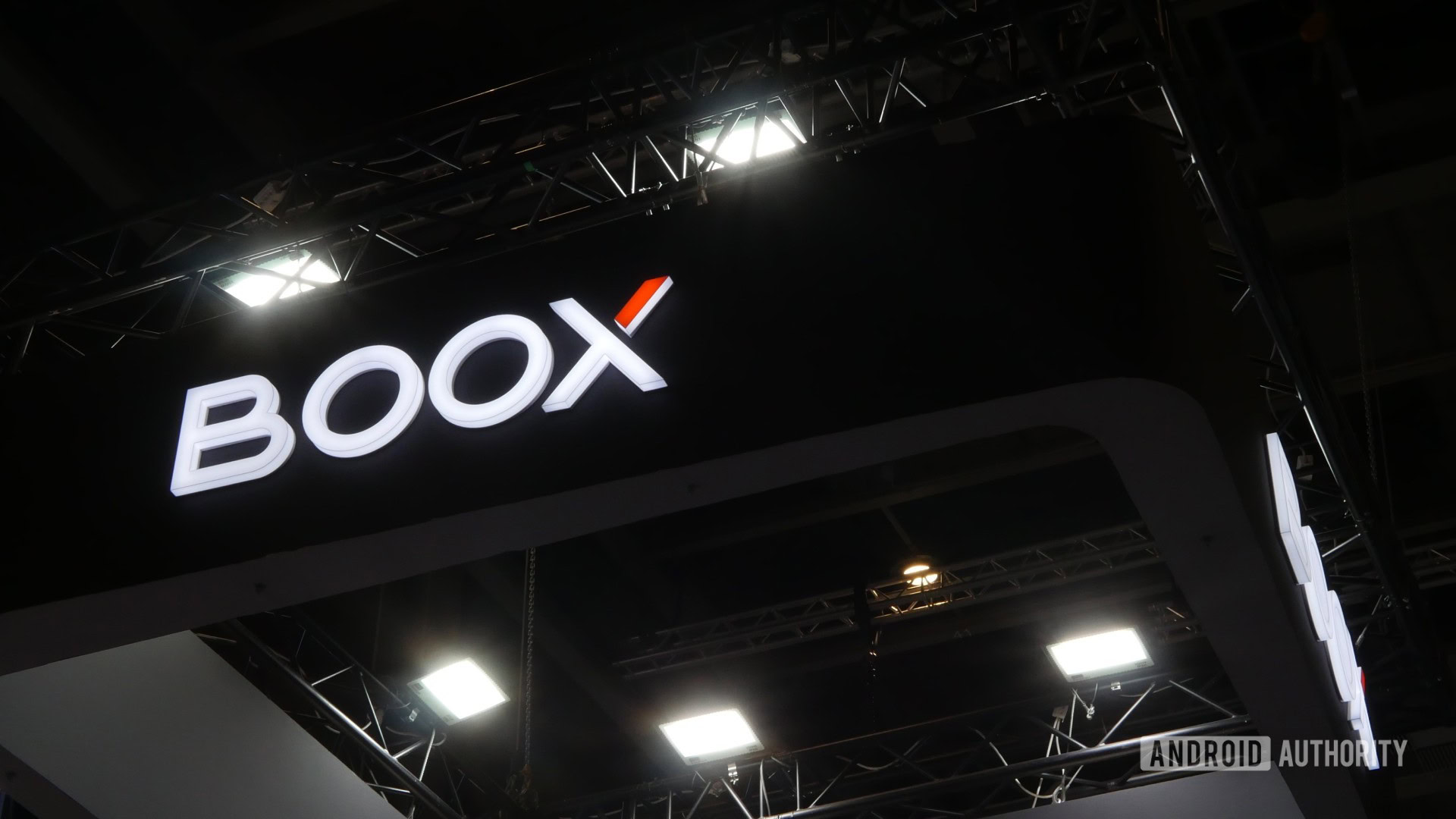 The Note X5 Mini is the newest compact E-Ink tablet from Onyx Boox